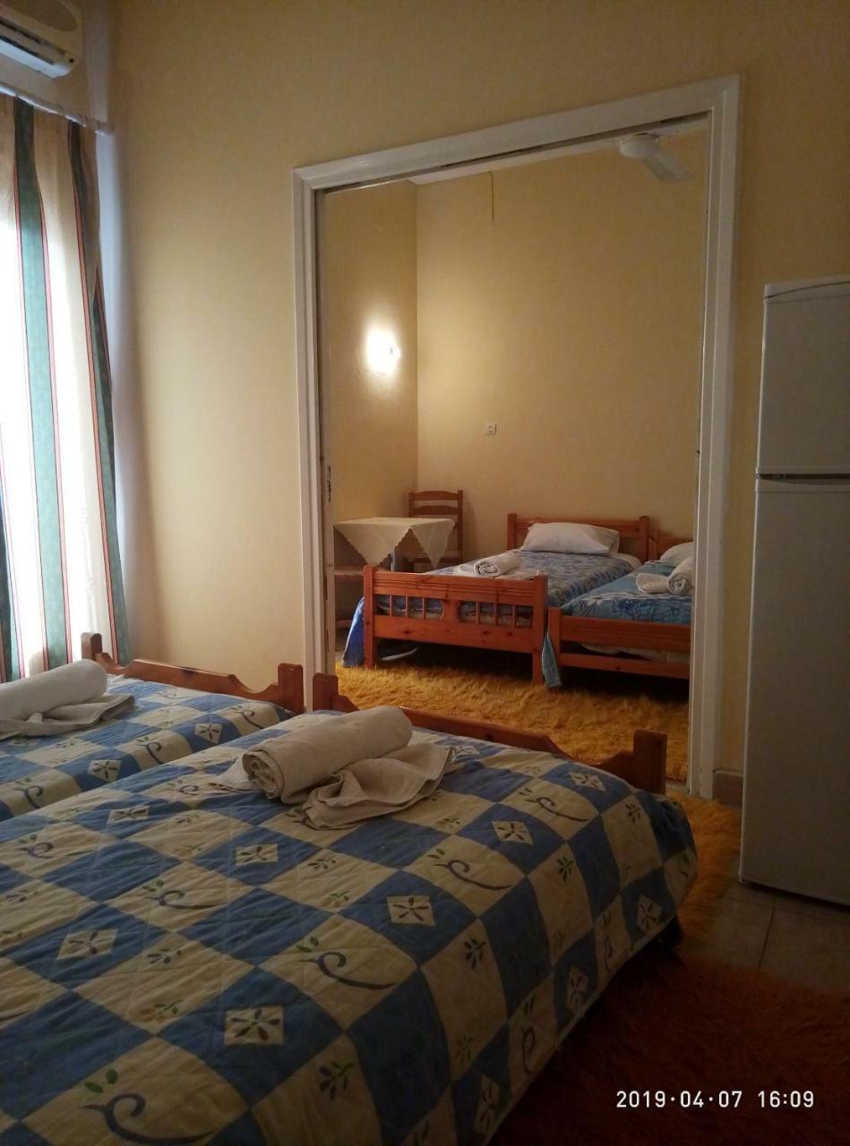Sofia Rooms Loutra Edipsou  ภายนอก รูปภาพ