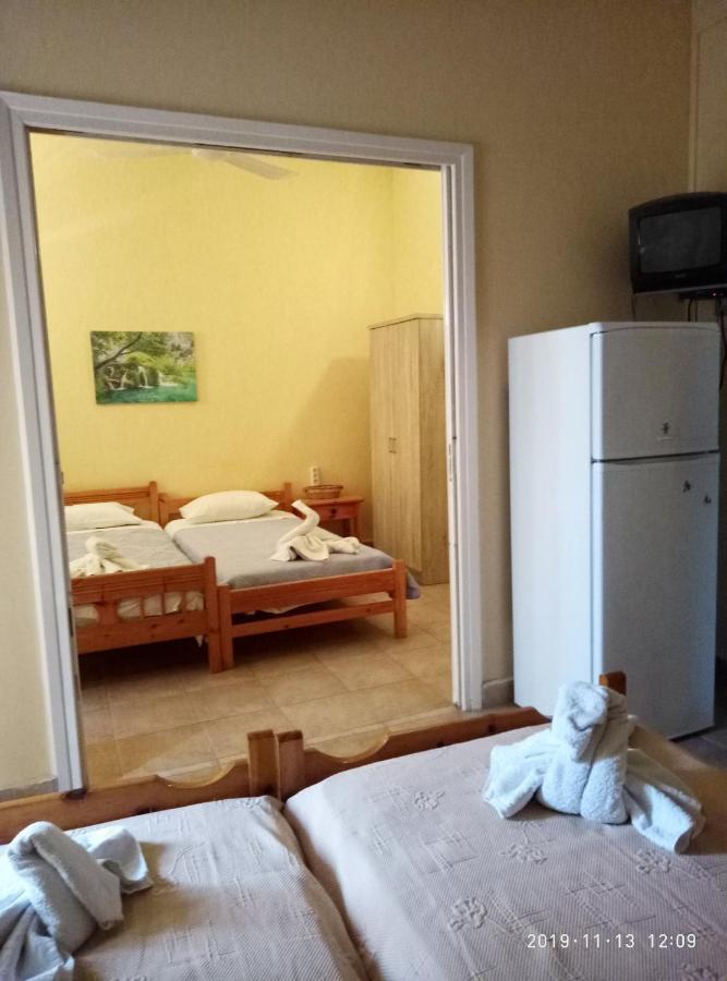 Sofia Rooms Loutra Edipsou  ภายนอก รูปภาพ
