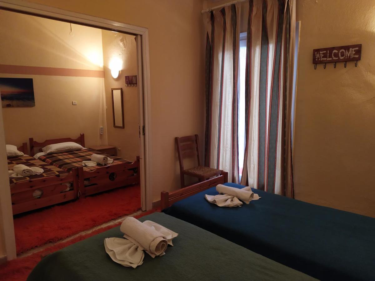 Sofia Rooms Loutra Edipsou  ภายนอก รูปภาพ
